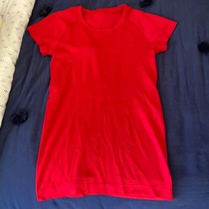 red lulu shirt